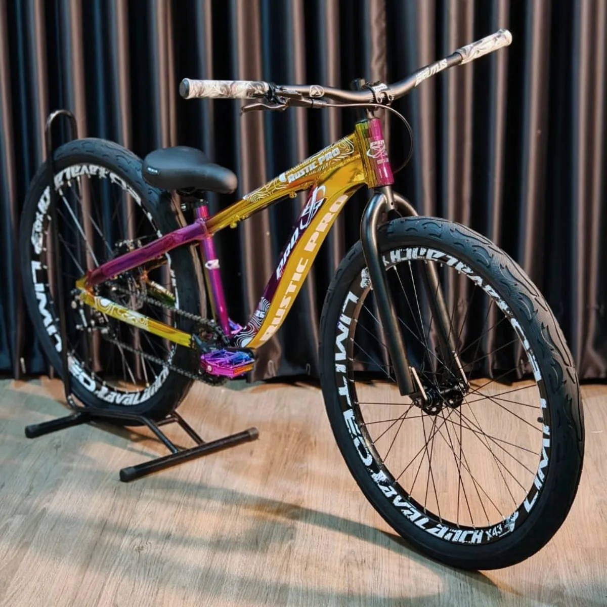 Bicicleta Aro 26 Pro-X Rustic Pro Camaleão Single